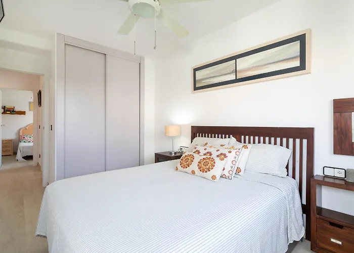 Casa En La Playa Con Piscinas A